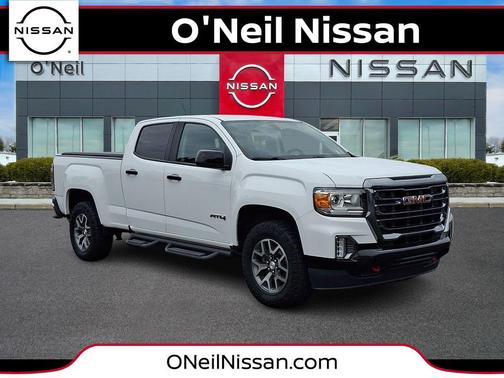 Summit White 2022 GMC Canyon AT4