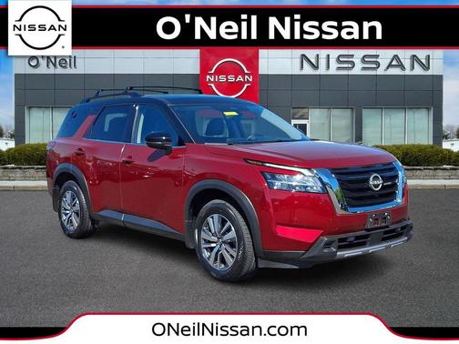 Scarlet Ember Tintcoat/Super Black 2023 Nissan Pathfinder SL 4WD