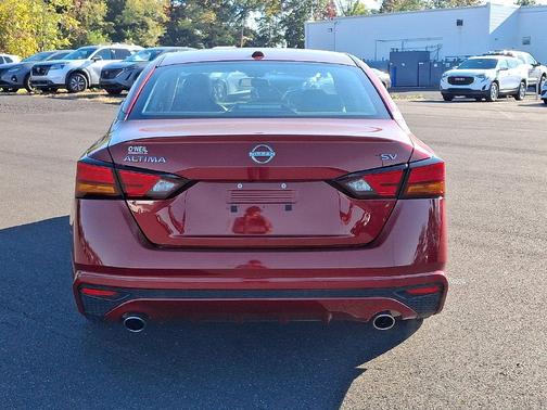 Scarlet Ember 2024 Nissan Altima 2.5 SV