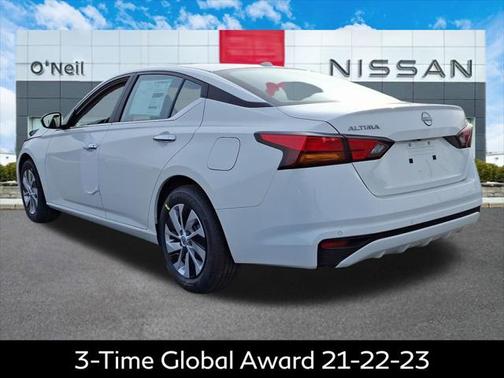 2025 Nissan Altima S FWD