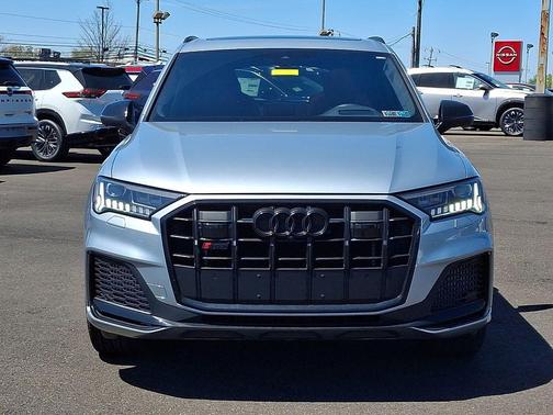 Satellite Silver Metallic 2023 Audi SQ7 4.0T Prestige