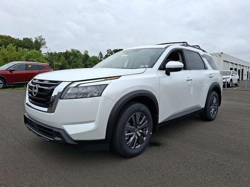 2025 Nissan Pathfinder SV 4WD