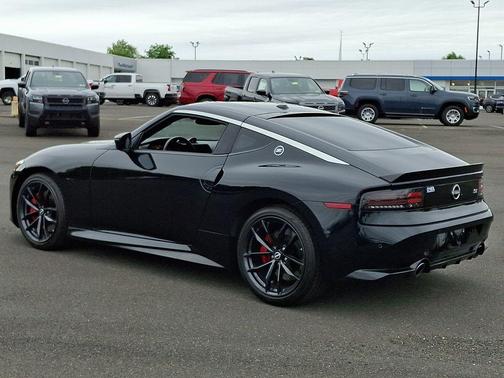 Black Diamond Pearl 2025 Nissan Z Performance Automatic Transmission