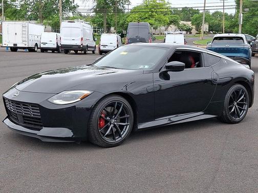 Black Diamond Pearl 2025 Nissan Z Performance Automatic Transmission