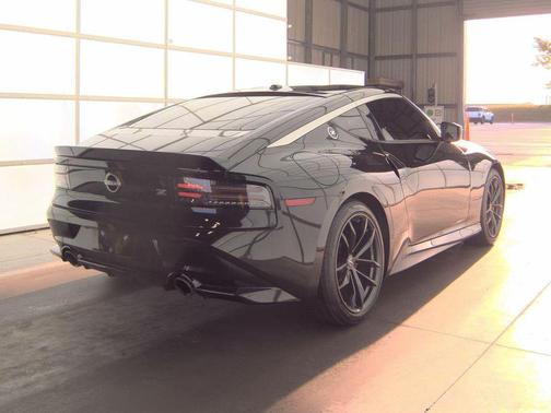 Black Diamond Pearl 2025 Nissan Z Performance Automatic Transmission