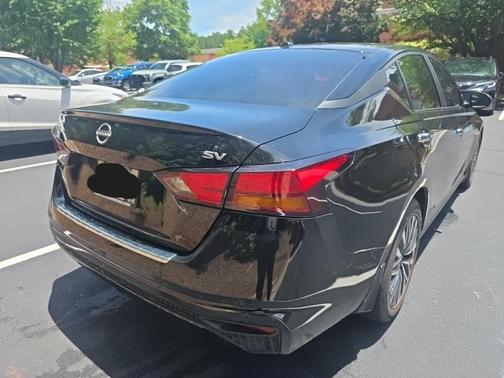 Super Black Clearcoat 2023 Nissan Altima 2.5 SV