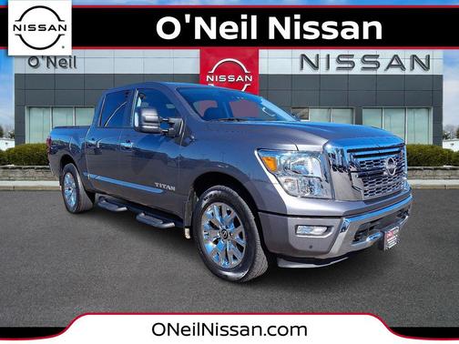 2023 Nissan Titan SV