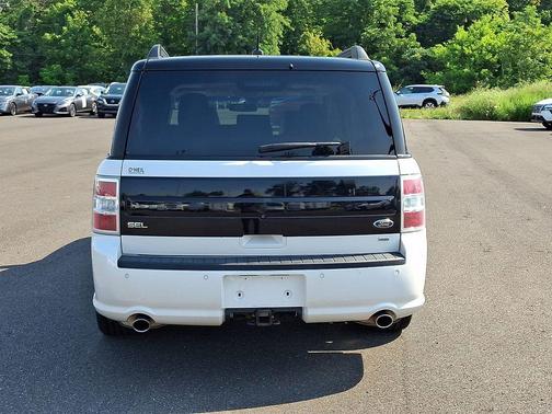 White Platinum Clearcoat Metallic 2017 Ford Flex SEL