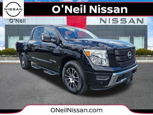 2024 Nissan Titan SV