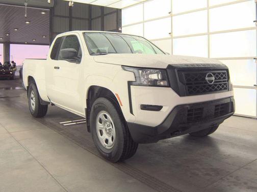 2024 Nissan Frontier S