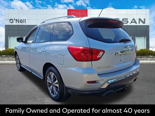 2017 Nissan Pathfinder S