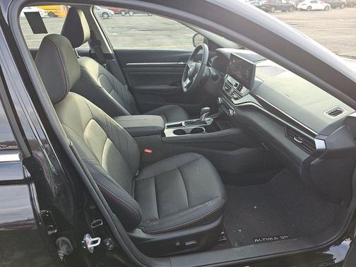 2024 Nissan Altima SR FWD