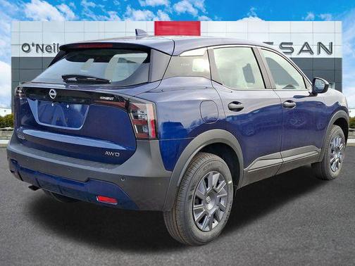 2025 Nissan Kicks S