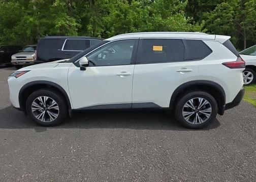 Pearl White Tricoat 2023 Nissan Rogue SV