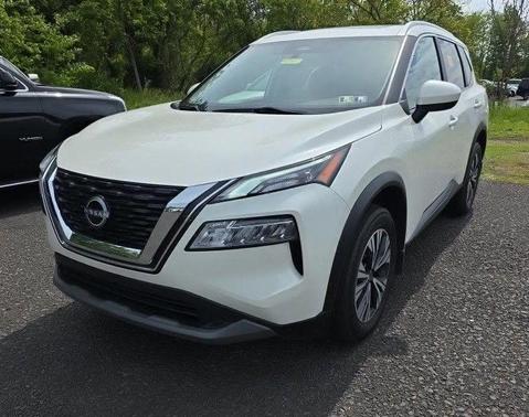 Pearl White Tricoat 2023 Nissan Rogue SV
