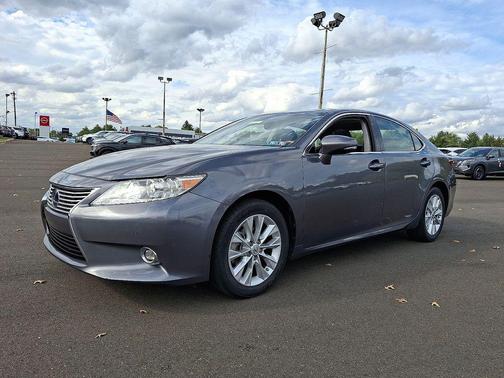 2014 Lexus ES 300h Base