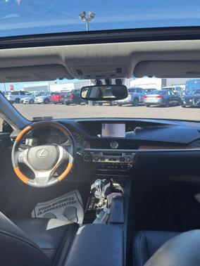 2014 Lexus ES 300h Base
