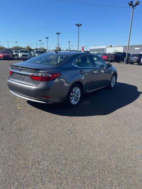 2014 Lexus ES 300h Base