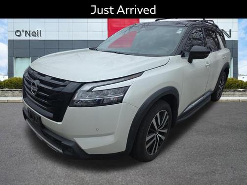 2023 Nissan Pathfinder Platinum 4WD