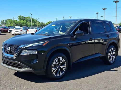 Super Black 2023 Nissan Rogue SV
