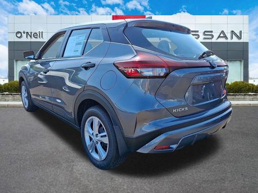 2025 Nissan Kicks S