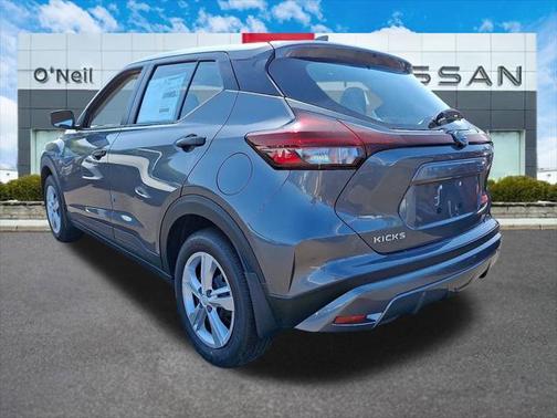 2025 Nissan Kicks S