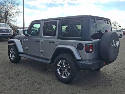 2019 Jeep Wrangler Unlimited Sahara