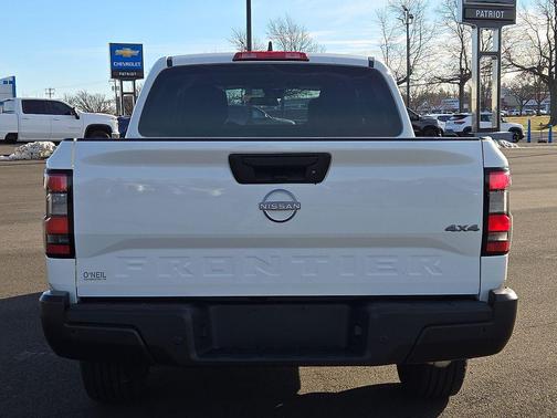 2024 Nissan Frontier S