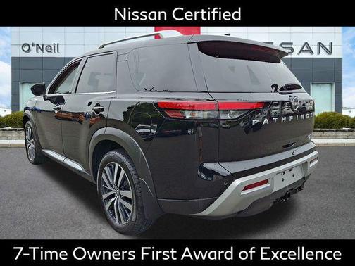 2022 Nissan Pathfinder Platinum 4WD