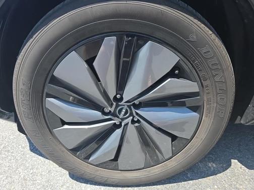 Black Diamond Pearl 2024 Nissan ARIYA EVOLVE+