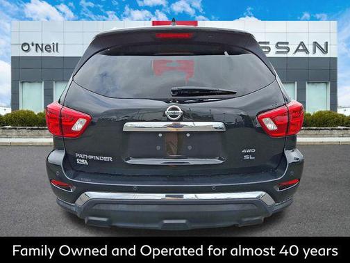 2019 Nissan Pathfinder SL
