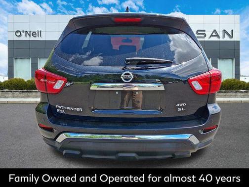 2019 Nissan Pathfinder SL