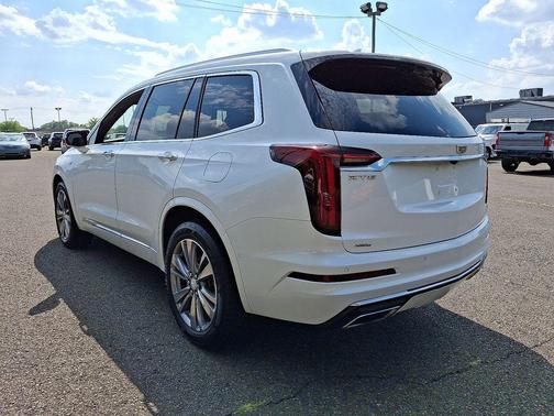 2022 Cadillac XT6 Premium Luxury AWD