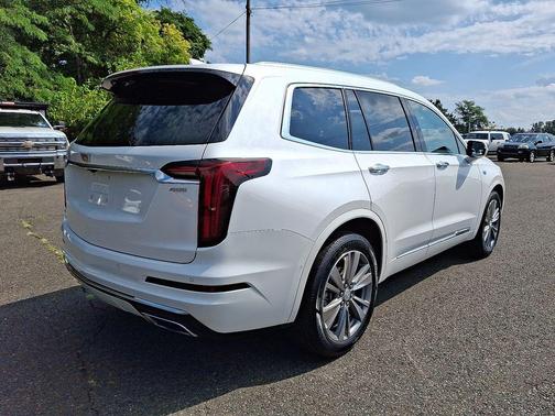 2022 Cadillac XT6 Premium Luxury AWD