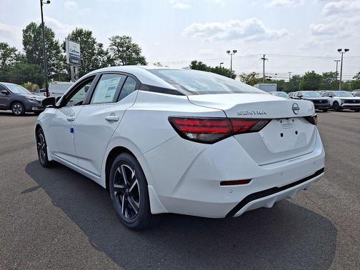 2025 Nissan Sentra SV