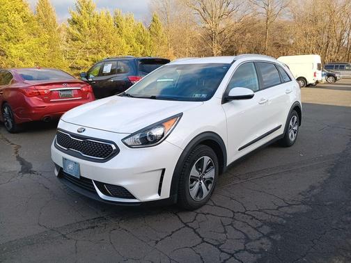 2017 Kia Niro LX