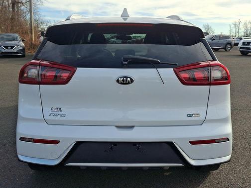 2017 Kia Niro LX