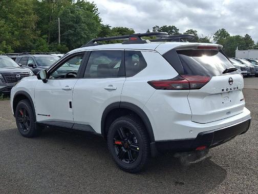 Everest White Pearl Tricoat 2026 Nissan Rogue Rock Creek