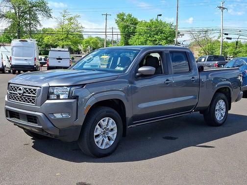 Gun Metallic 2023 Nissan Frontier SV