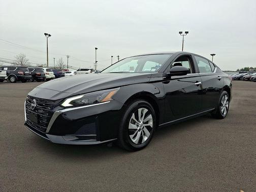 2025 Nissan Altima S FWD