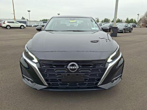 2025 Nissan Altima S FWD