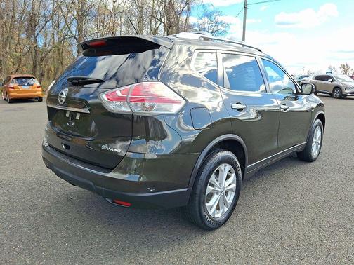 2016 Nissan Rogue SV