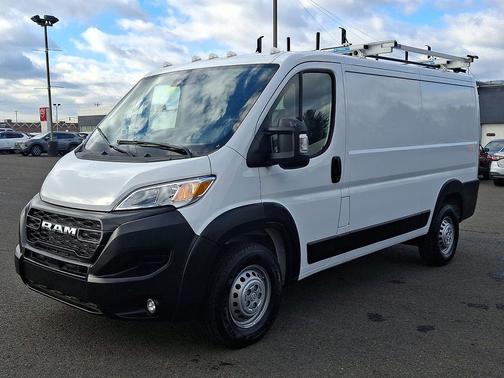 2025 RAM ProMaster 1500 Low Roof