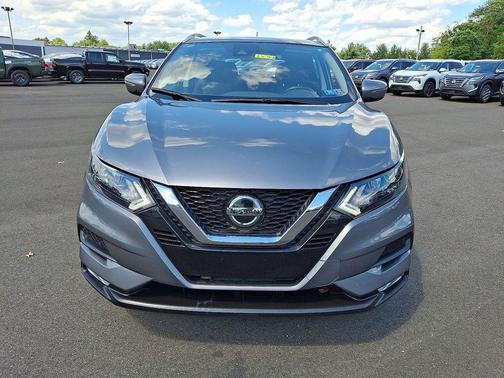 2022 Nissan Rogue Sport SV