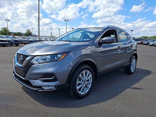 2022 Nissan Rogue Sport SV