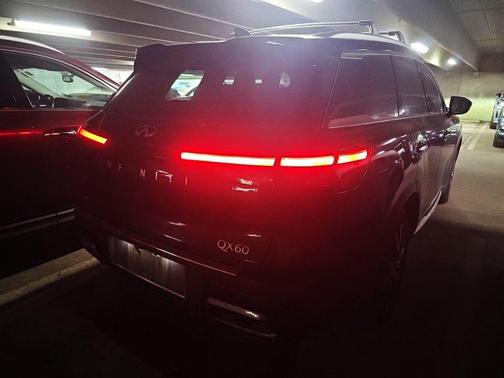Mineral Black 2023 INFINITI QX60 SENSORY