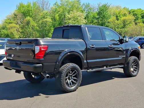 Super Black 2023 Nissan Titan SV