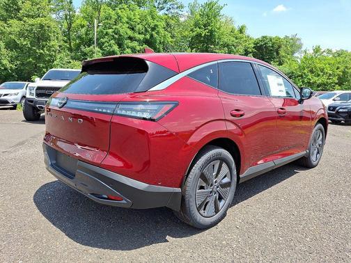 2025 Nissan Murano SL