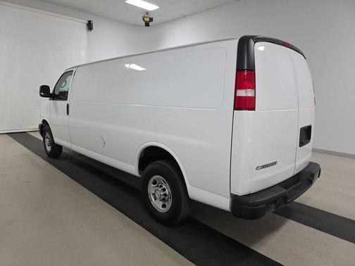 2022 Chevrolet Express 2500 RWD 2500 Extended Wheelbase WT
