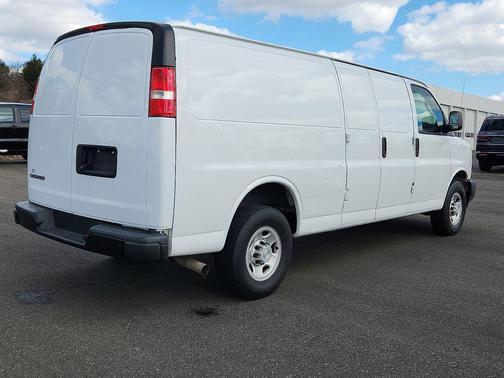 2022 Chevrolet Express 2500 RWD 2500 Extended Wheelbase WT